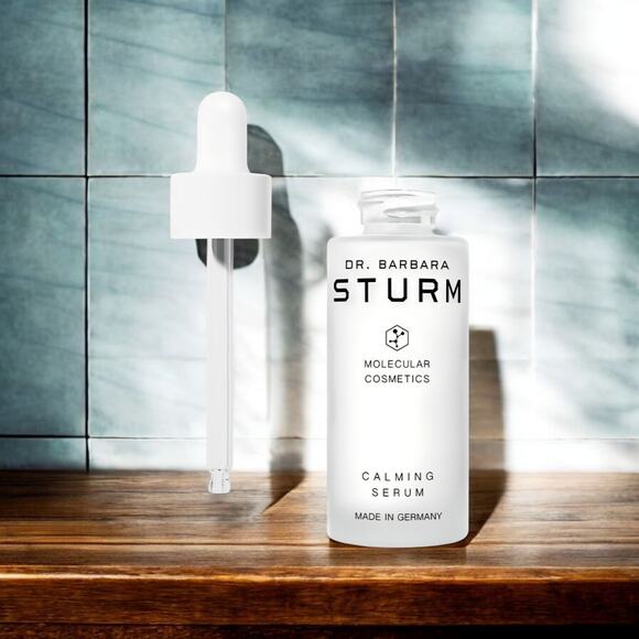 Dr. Barbara Sturm New Calming Serum travel size 10 ml - Picture 8 of 8